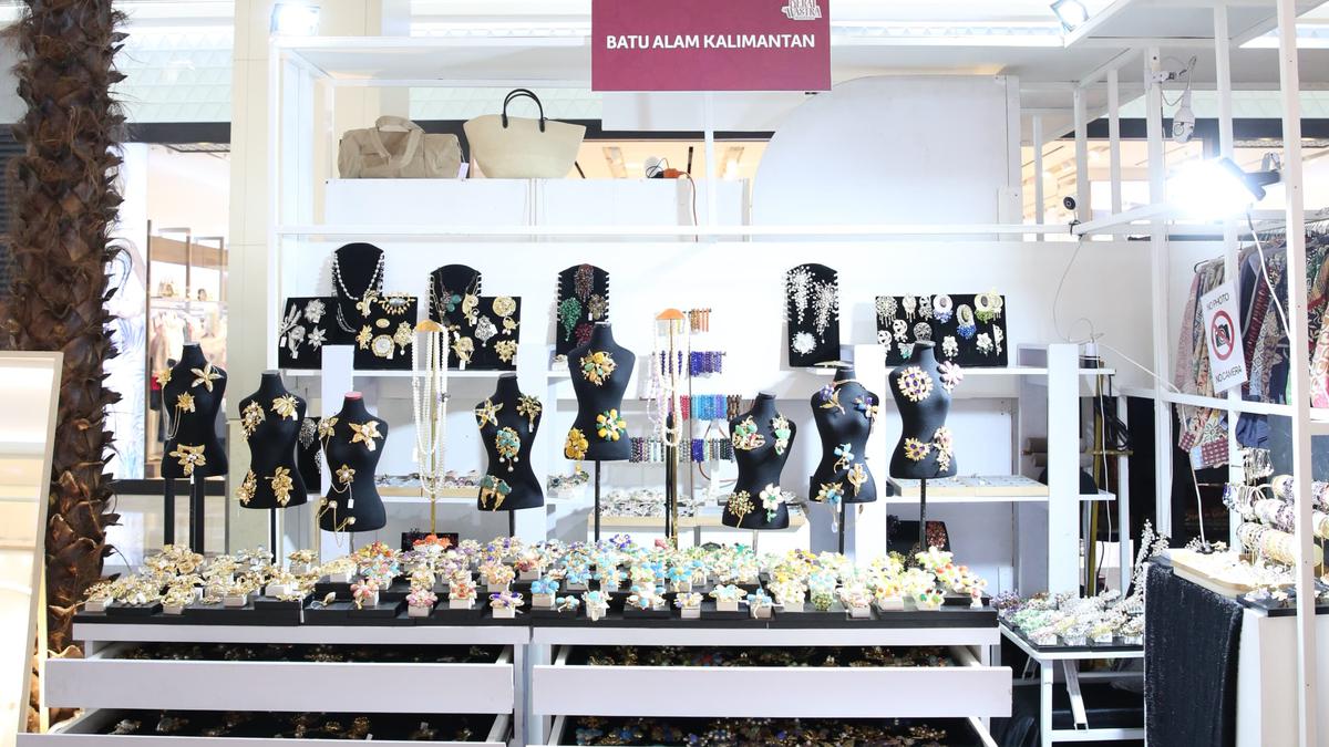 Batu Alam Kalimantan, Suguhan Apik dari Borneo