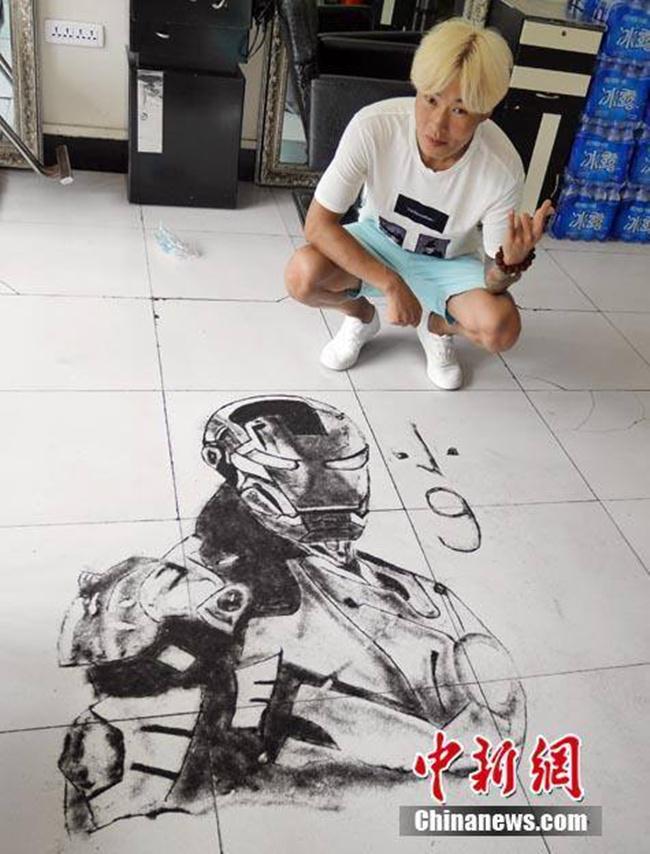 Untuk membuat lukisan seperti di atas, setidaknya Wang memerlukan waktu selama 2 sampai 3 jam | Photo: Copyright commentszone.com