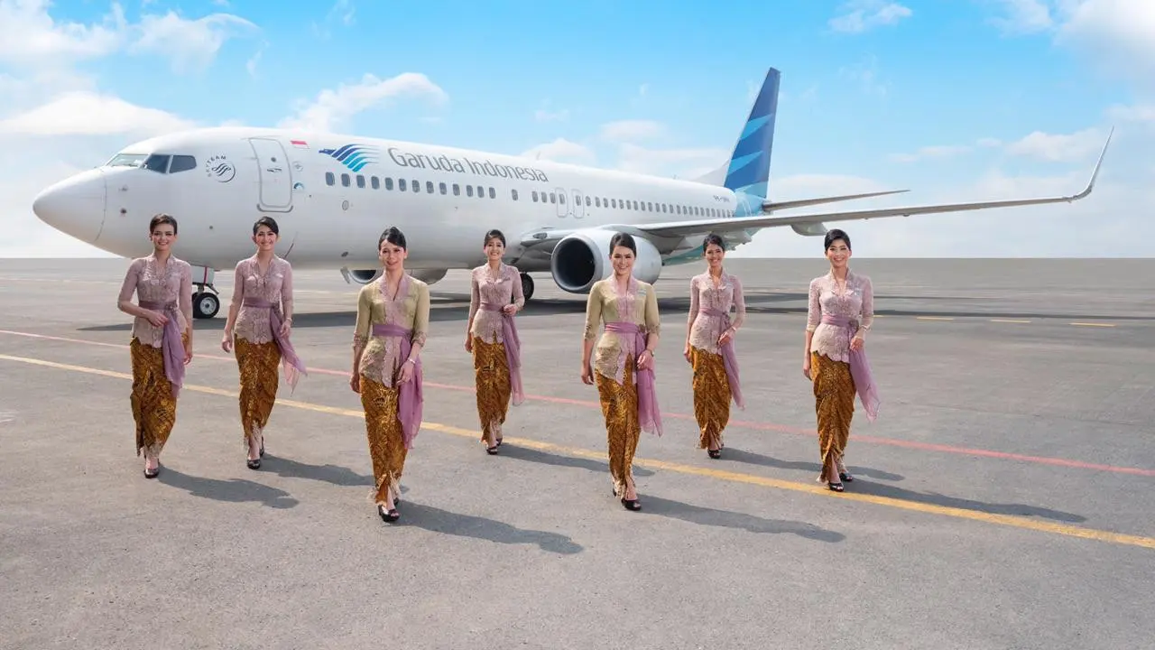 Seragam Pramugari Garuda Indonesia