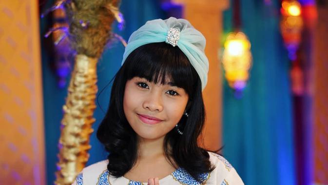 Alifa Lubis Little Miss Indonesia (Sumber: Instagram/alifalubis)