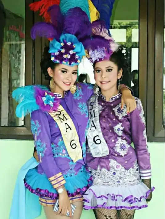 Bisa dilihat bakat Bella sebagai entertainer sudah ada sejak remaja [Instagram/bellabonita_r.a]