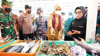 Kabupaten Banyuwangi kembali menggelar Fish Market Festival di kawasan nelayan Kampung Mandar, Senin (8/8/2022).