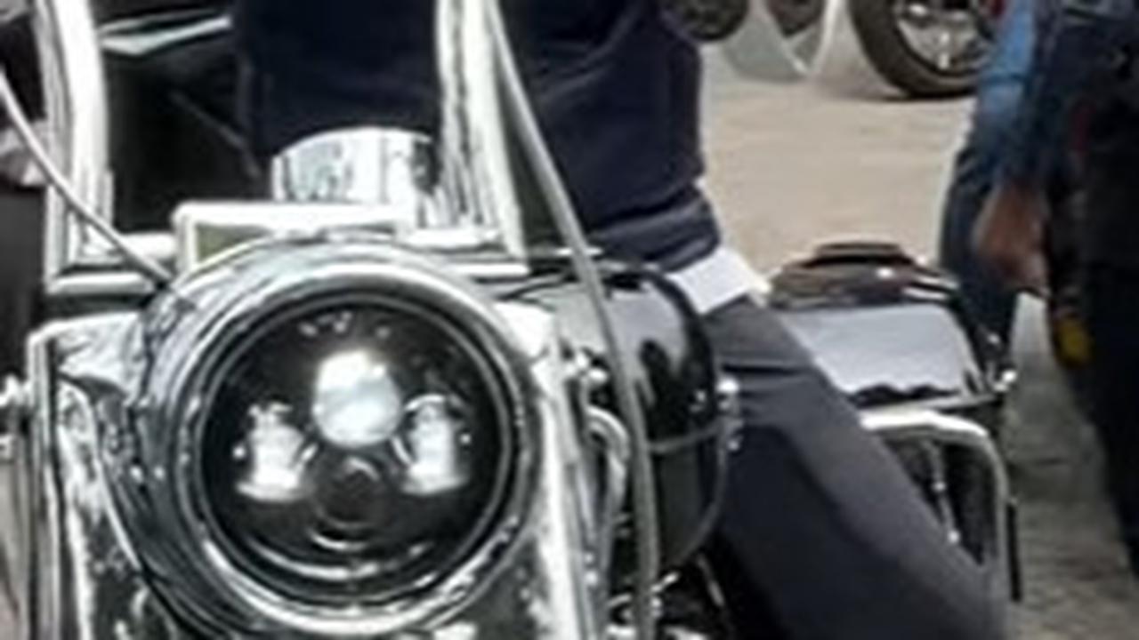 Keren dan Gagah Ustaz Abdul Somad Pakai Motor Harley-Davidson Saat Melintas di Tanjakan Menikung Tajam Sitinjau Lauik