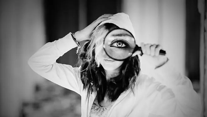 [bintang] Hobi Kepo, 5 Shio Ini Cocok Jadi Detektif