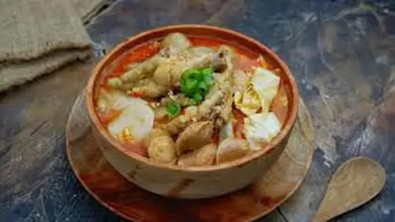 Ribuan Remaja Putri di Karawang Diduga Alami Anemia Karena Seblak dan Bakso, Apakah Mungkin Terjadi?