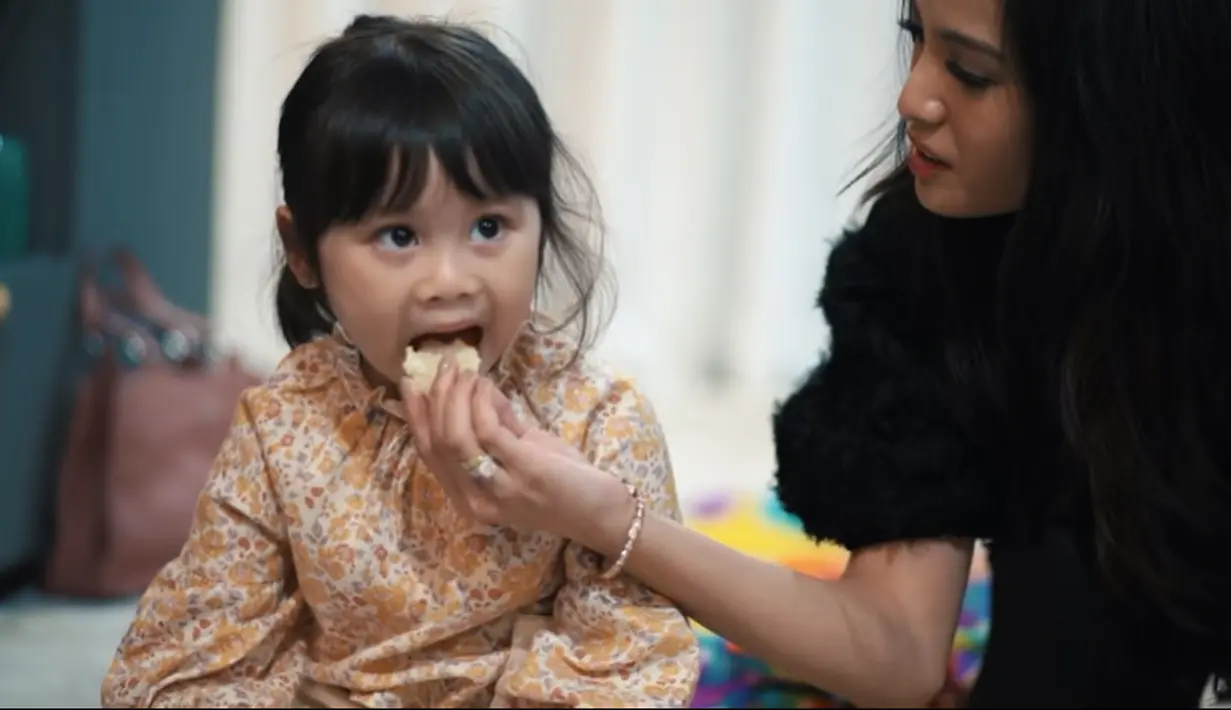 Brie Anak Acha Septriasa (Youtube/Acha Septriasa)