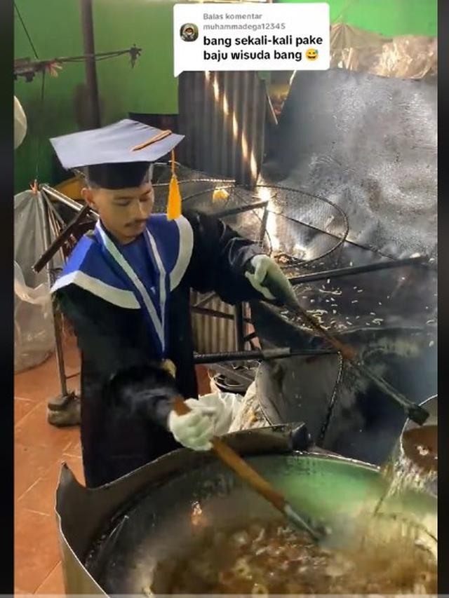 Outfit Nyeleneh Tukang Goreng Kerupuk