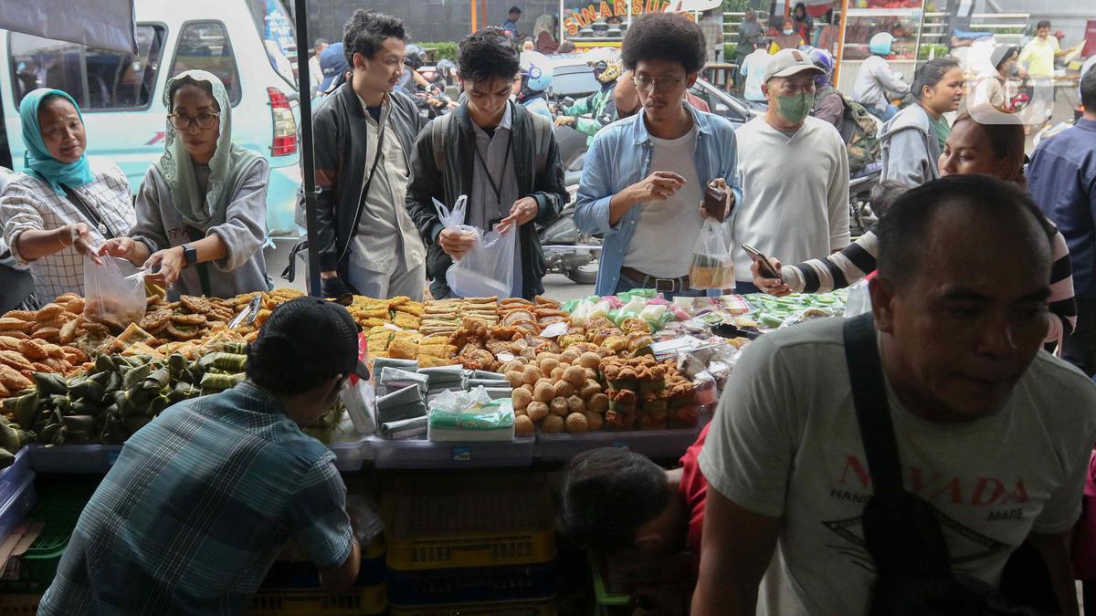 5 Cara Menurunkan Berat Badan Saat Puasa Ramadan Menurut Ahli Gizi