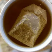 Ternyata memanaskan teh di microwave bisa buat kamu lebih sehat. Kok bisa? (Sumber Foto: Pinterest/twenty20)