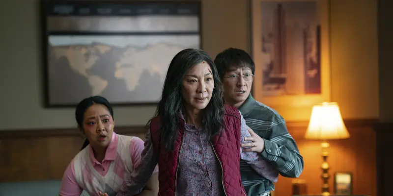 Michelle Yeoh, Pemain Film Everything Everywhere All at Once Raih Nominasi Oscar 2023