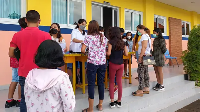 Tempat pendaftaran dan pengecekan kelengkapan