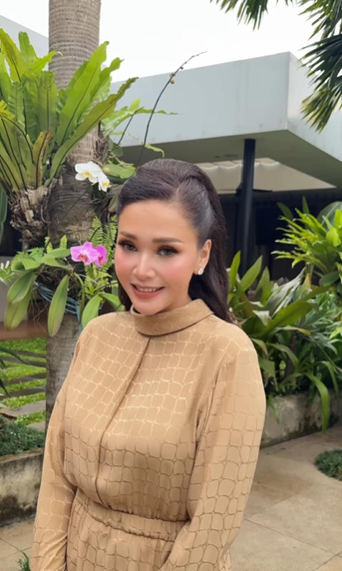 Genap Berusia 50 Tahun, Intip 9 Potret Awet Muda Maia Estianty