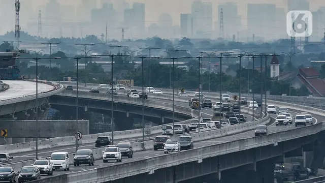 Ratusan Ribu Kendaraan Tinggalkan Jakarta saat Libur Tahun Baru