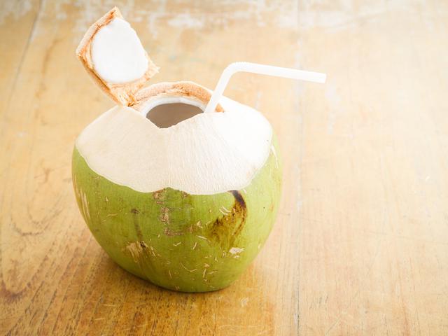 Ancam Kesehatan Ini Bahaya Minum Air Kelapa Terlalu Banyak Hot Liputan6 Com