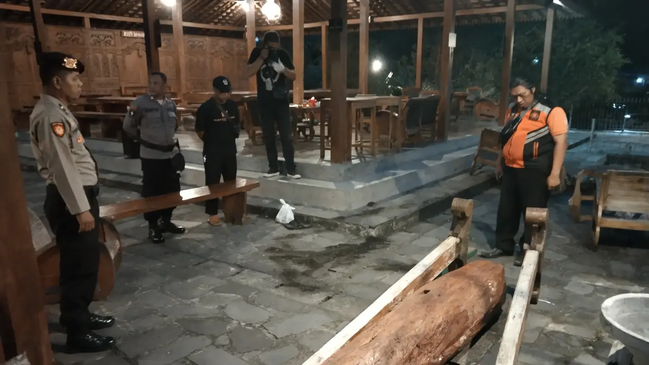 Kentongan Kayu Raksasa tewaskan bocah 6 tahun