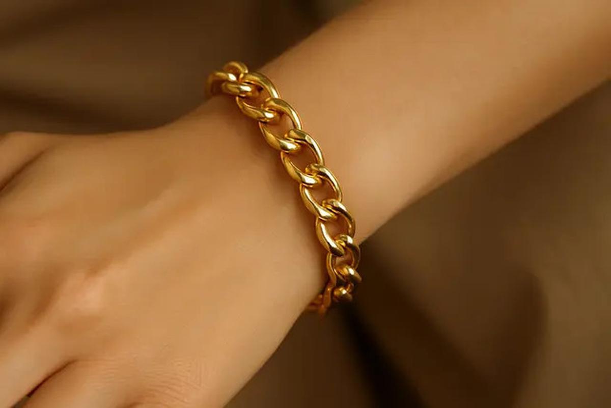 7 Model Gelang Emas untuk Usia 40 Tahun, Simpel tapi Elegan
