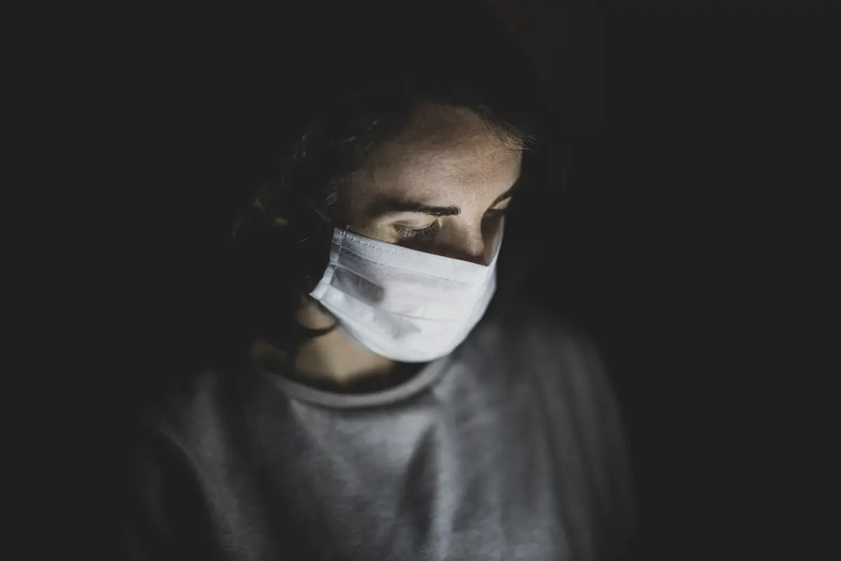 [Fimela] Masker Kain