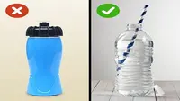 Meski kita seringkali membeli minuman botol,   ada 4 hal yang wajib kamu tahu dibalik botol air minum kemasan plastik di bawah ini 3