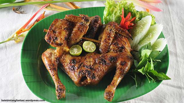 ayam-bakar-lalap130606b.jpg