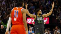 Selebrasi pemain Timberwolves Karl Anthony Towns di play-in NBA (AFP)