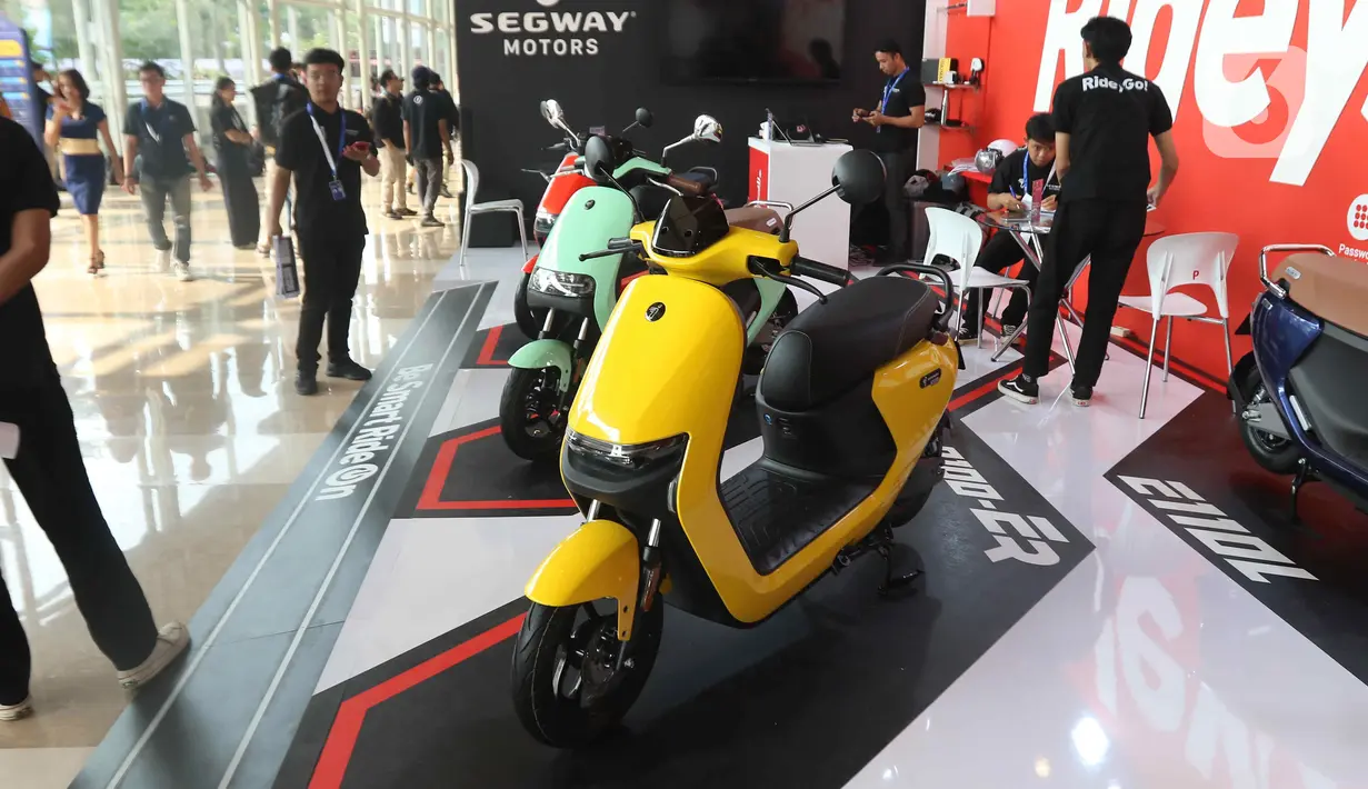Pameran GIIAS (Gaikindo Indonesia International Auto Show) 2023 diselenggarakan di ICE-BSD City, Tangerang, pada 10-20 Agustus 2023. (Liputan6.com/Angga Yuniar)