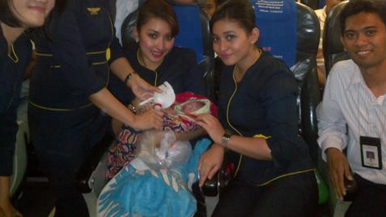 Bayi yang lahir di Pesawat Merpati meninggal dunia