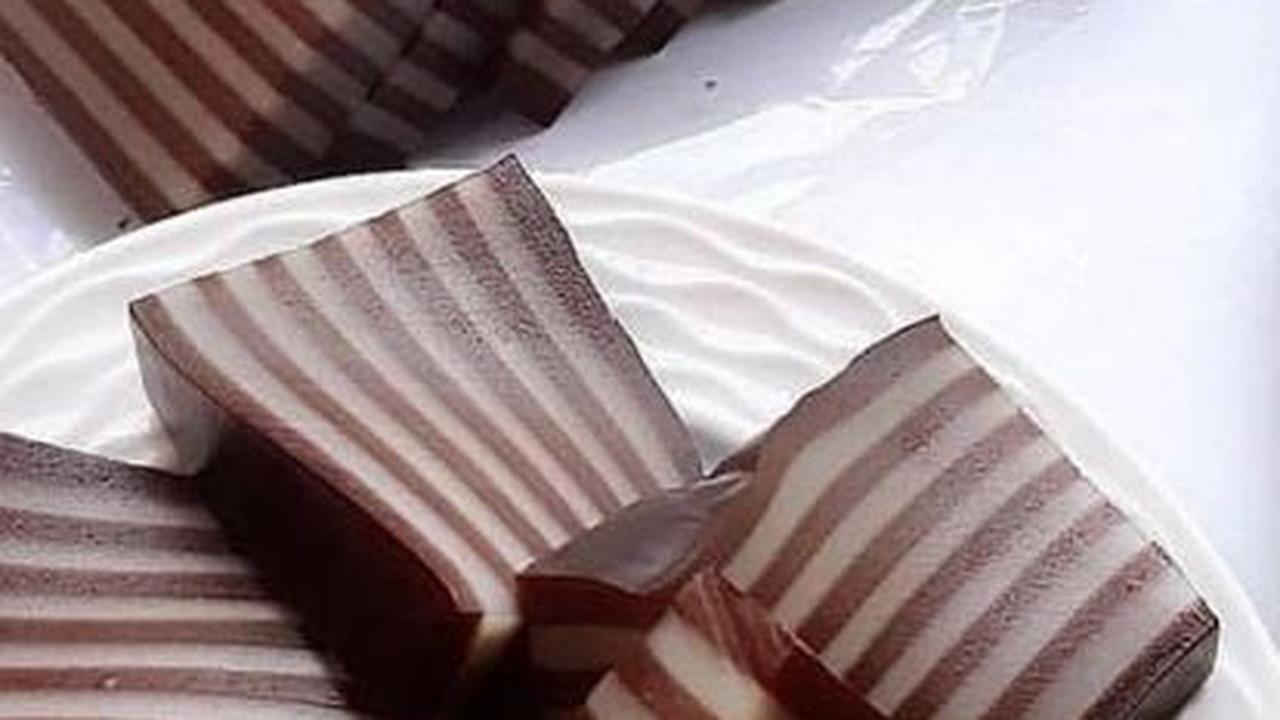 Kue Lapis Kukus Coklat dengan Tepung Kanji