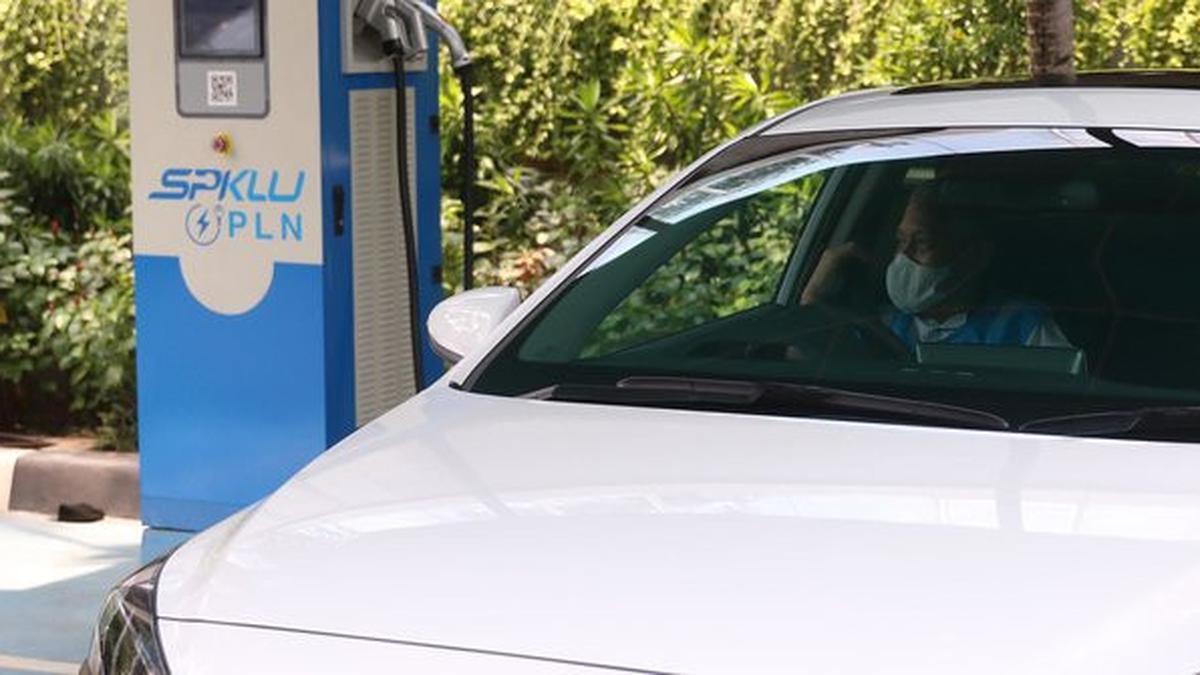 Beli Mobil Listrik Bisa DP 0 Persen, Tapi Dinilai Tak Efektif