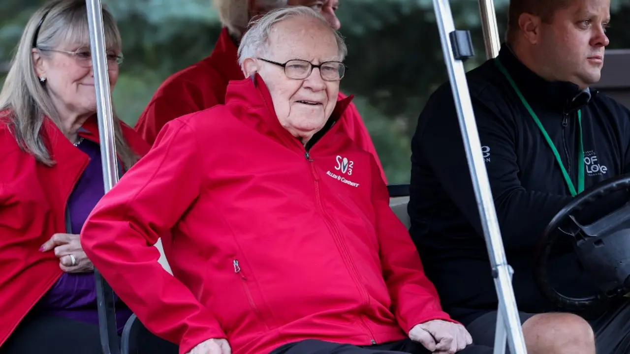 Warren Buffett Ingatkan Investor soal Risiko Kripto