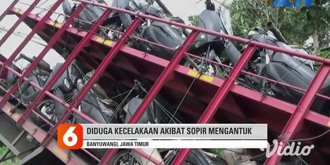 VIDEO: Sopir Mengantuk, Truk Bermuatan 30 Unit Motor Masuk Sungai