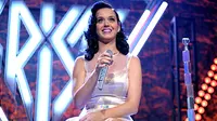 Katy Perry Tunjukkan 'Aumannya' di Tangga Lagu Billboard