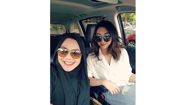 6 Momen Mesra Sarita Abdul Mukti dengan Shania Salsabila, Anak Sulung Blasteran Jerman