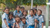 Ilustrasi anak sekolah, seragam sekolah. (Photo by Akshar Dave on Unsplash)