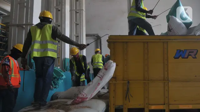 Bulog Serap Cadangan Beras hingga 1.85 Juta Ton