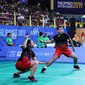 Aksi Rinov Rivaldy/Pitha Haningtyas Mentari pada semifinal SEA Games 2019. (dok. PBSI)