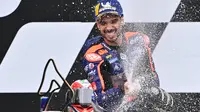 Pembalap KTM Tech 3, Miguel Oliveira, menjuarai balapan MotoGP Styria di Sirkuit Red Bull Ring, Minggu (23/8/2020). (AFP/Joe Klamar)
