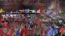 Penari dan Atlet berbaur saat penutupan Paralimpiade Rio 2016 di Stadion Maracana, Rio de Janeiro, Brasil, (19/9/2016) WIB. (REUTERS/Sergio Moraes )