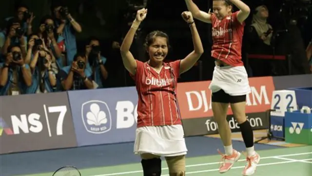 Pasangan ganda puteri Indonesia Greysia Polii/Nitya Krishinda Maheswari mempertahankan gelar di China Taipeh Grandprix Gold 2015.