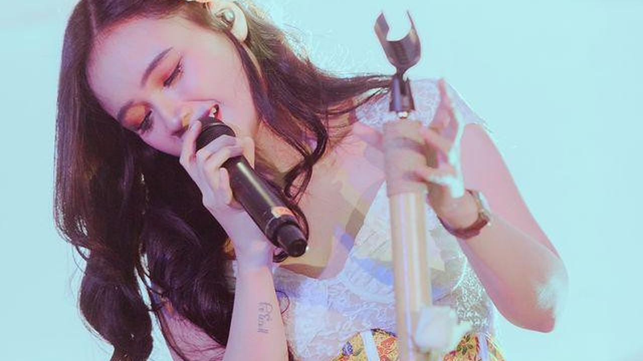 Angkat Bicara Soal Royalti Lagu Asmalibrasi, Ini Sosok Fanny Soegi