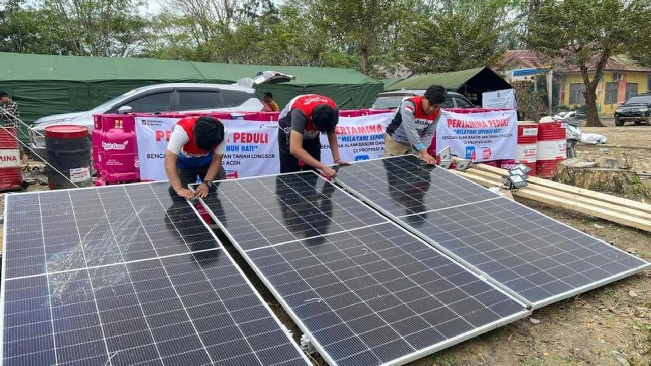 Pertamina Terangi Pengungsian: Bantuan PLTS Aceh Tamiang Hadirkan Harapan Baru