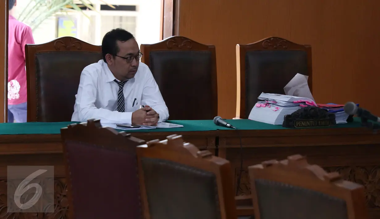 Kuasa hukum Farhat Abbas saat menghadiri sidang putusan gugatan praperadilan atas status tersangka Farhat Abbas, Jakarta, Rabu (30/9/2015). Hakim tunggal Yuningtyas Upiek menolak gugatan tersebut.(Liputan6.com/Herman Zakharia)