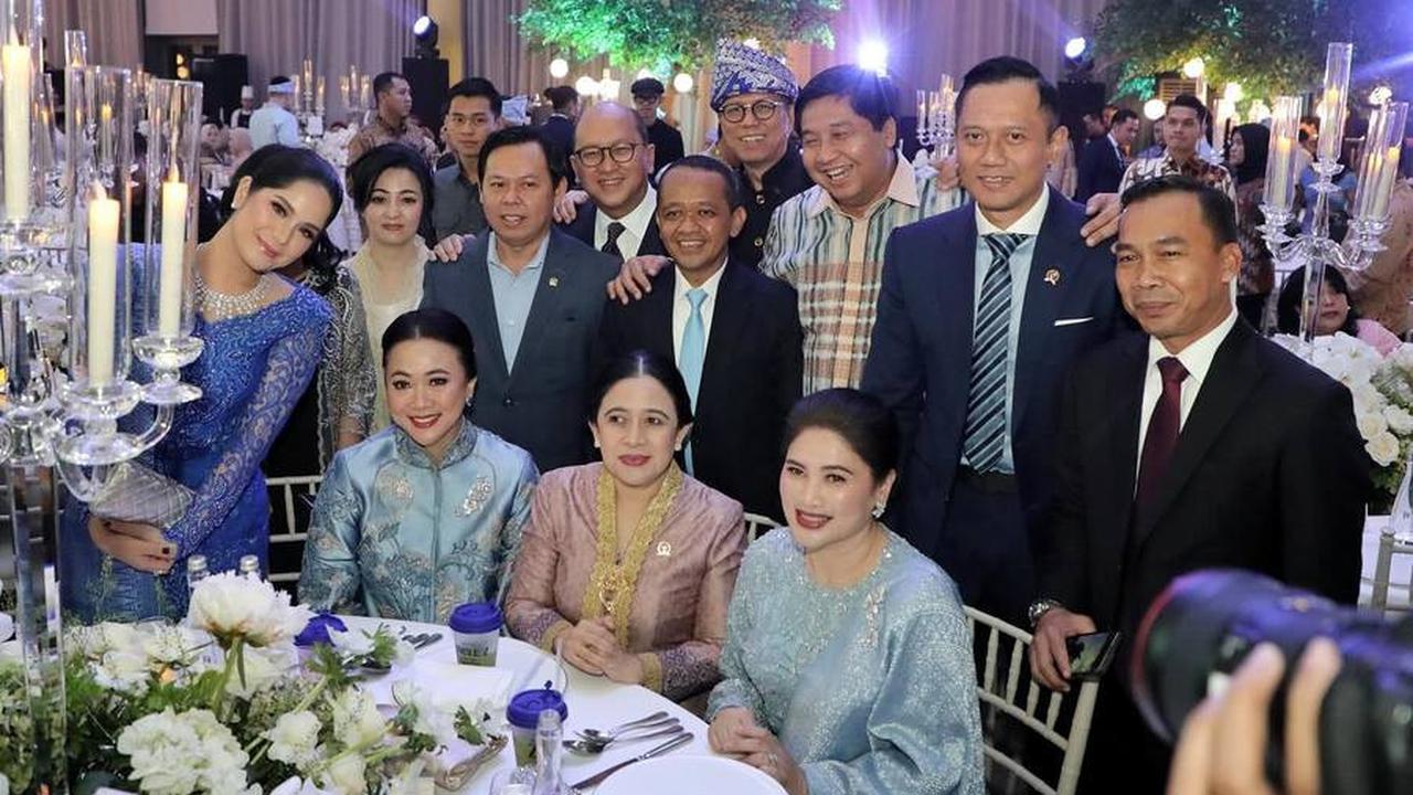 Cantik Memesona, 8 Potret Annisa Pohan di Resepsi Zumi Zola & Putri Zulhas - Foto Bareng Puan Maharani