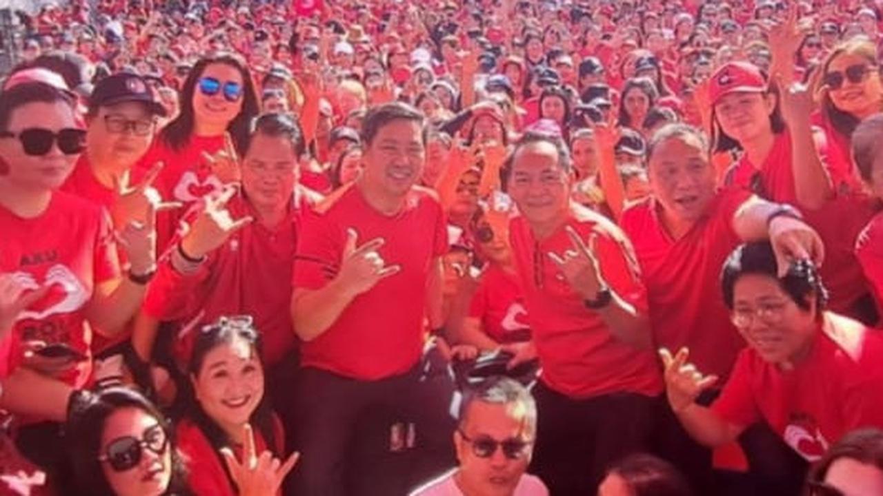 Kampanye Akbar, Massa Pendukung SK-ADT Mulai Padati GOR RW Mongisidi