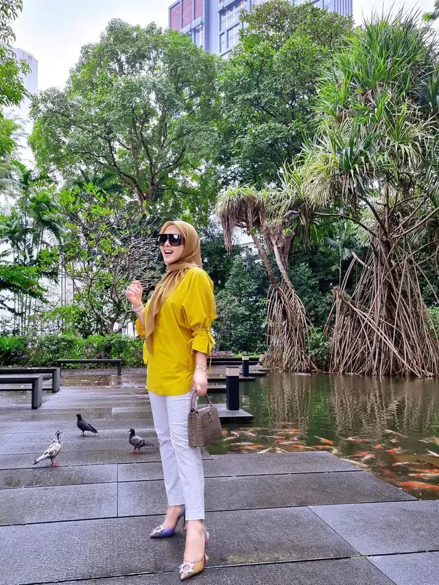 Dikabarkan Akan Pindah, Ini 6 Potret Syahrini Selama di Singapura