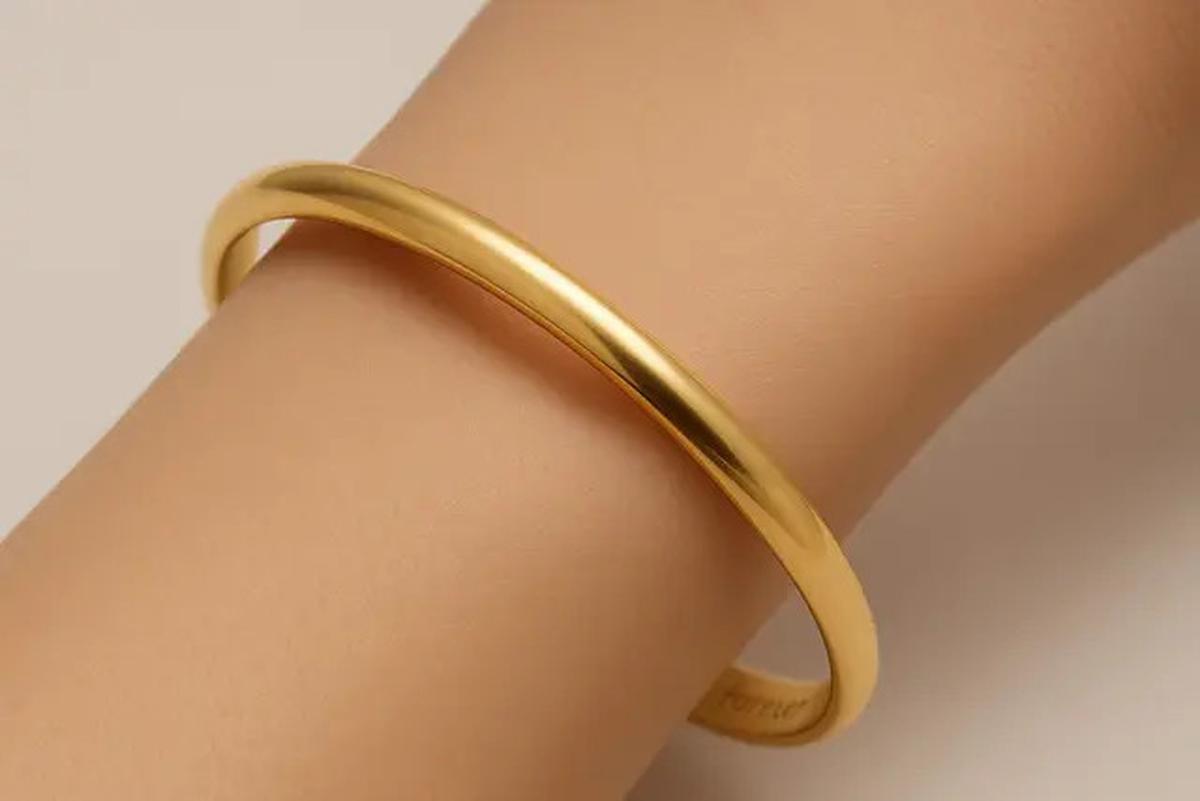 8 Model Gelang Emas Bangle 24 Karat Polos, Cantik untuk Semua Gaya
