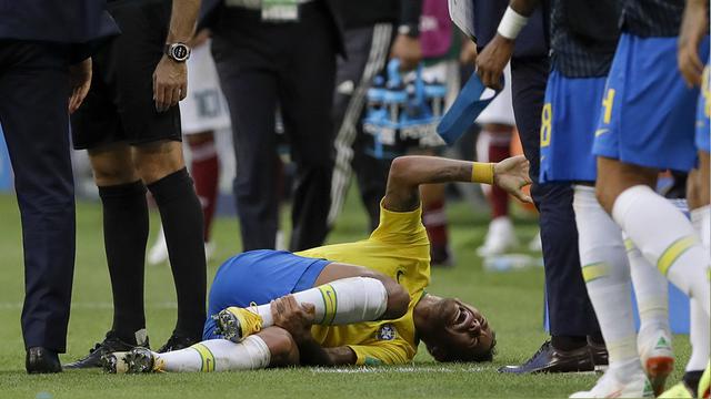 Neymar Terkapar.