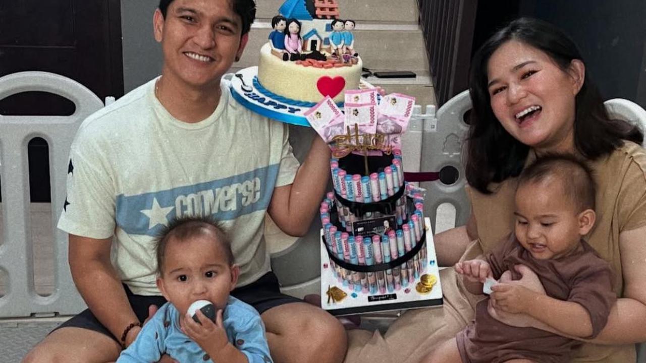 Jarang Tampil di Publik, Masayu Clara Pamer Momen Hangat Bareng Suami dan Anak Kembar