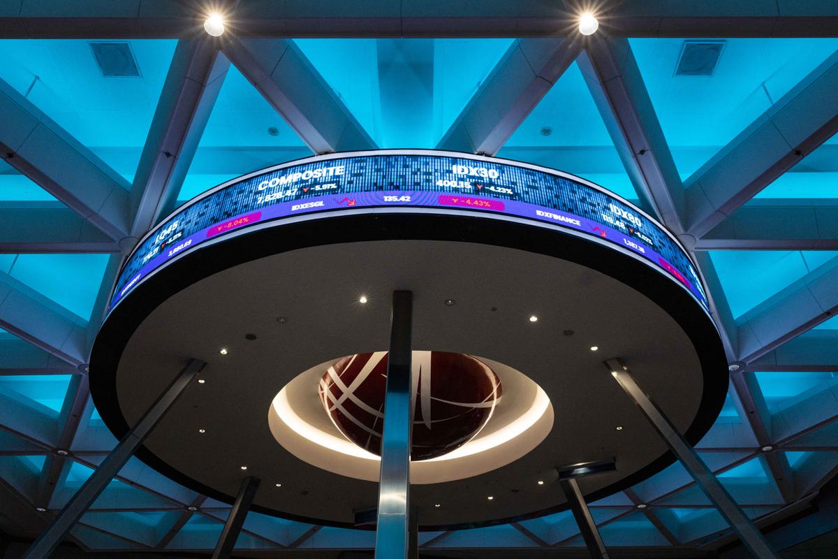 Sempat Terseok hingga Kena Trading Halt, IHSG Sedikit Membaik pada Penutupan Perdagangan Hari Ini