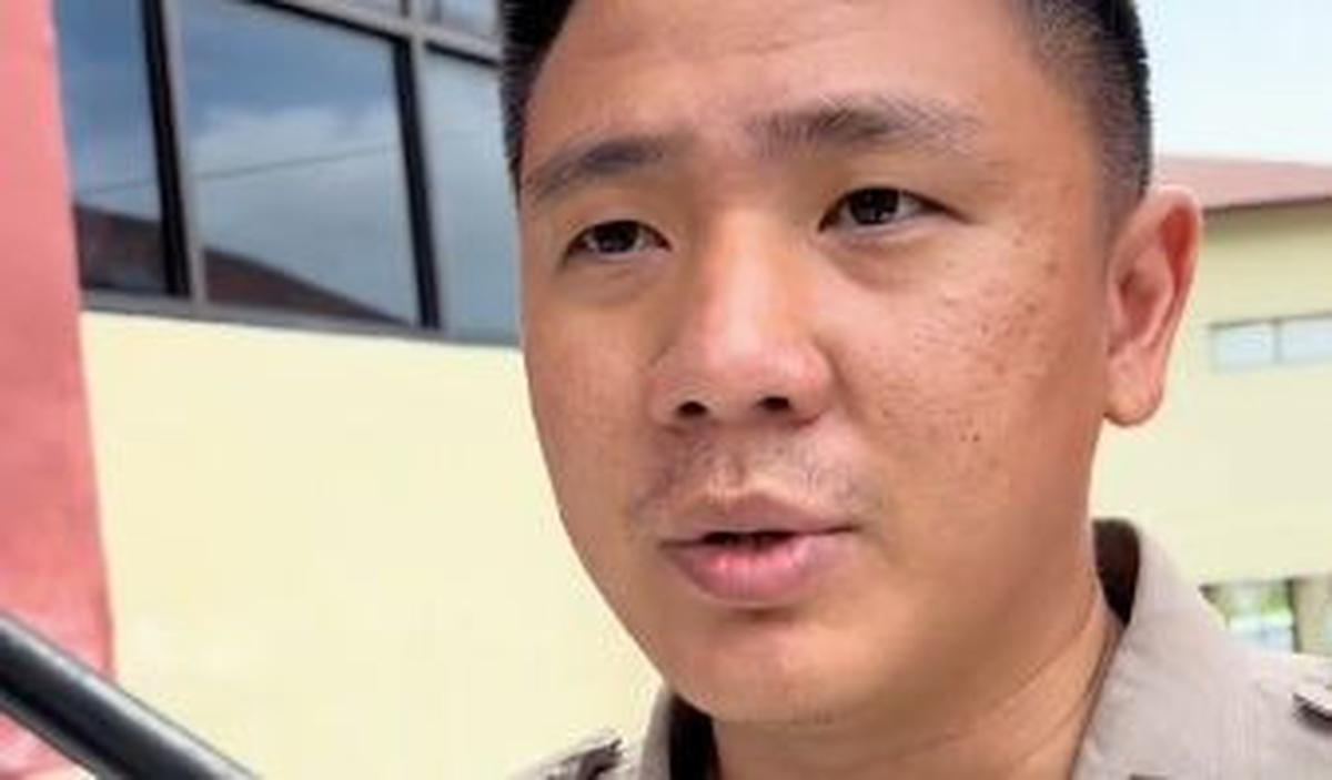 Diketahui, sebelumnya Senna menempuh pendidikan kedokteran di Universitas Kristen Krida (UKRIDA), Jakarta Barat.&nbsp;<br>