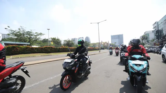 Ngetes Honda Vario 125 Melintas Perkotaan: Versi Street Handling-nya Lebih Oke (ist)